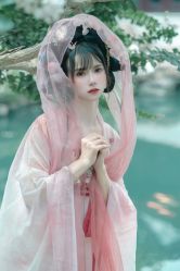 -一揽芳华汉服旗袍体验馆(拙政园店)