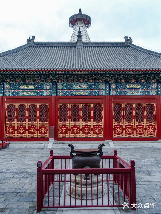 妙应寺白塔图片