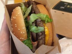 安格斯厚牛培根堡-麦当劳(总统大酒店店)