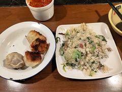 -舒蔡记生煎菜饭(云南中路店)