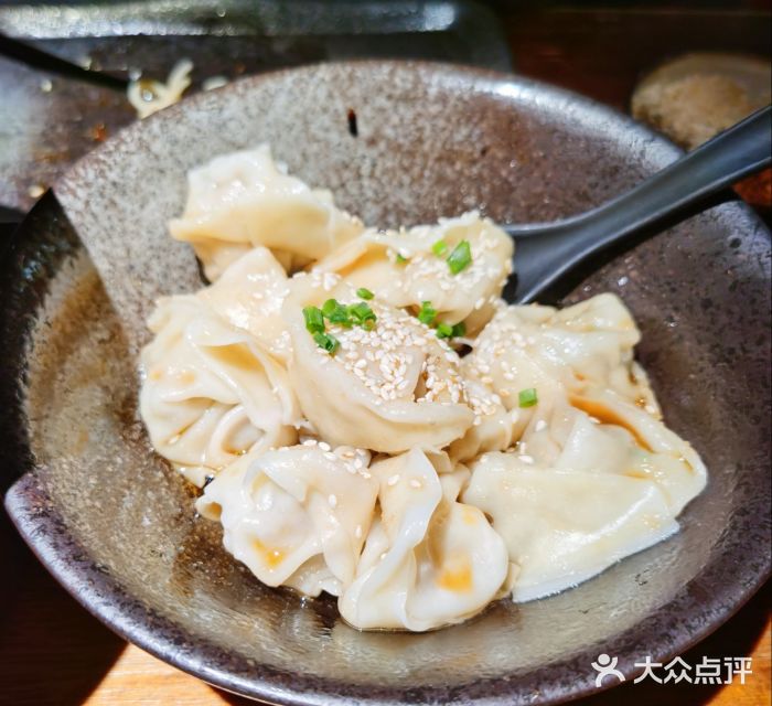 归蜀第成都串串料理(梅花路店)红油抄手图片