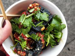 -黑色经典臭豆腐·湖南特产(步行街店)