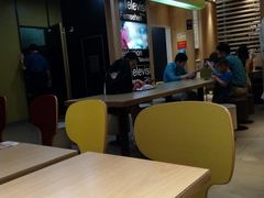 大堂-麦当劳(海岸城店)