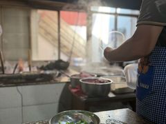 -正宗杨记普洱酸醋米线(总店)