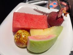 -雍容荟帝王蟹活龙虾展台自助(IFS黑金店)