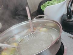 -官塘陈记鱼生·潮汕砂锅粥·牛肉火锅(潮枫路总店)