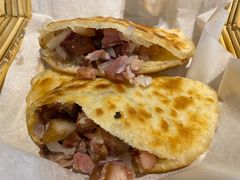 武安锅盔夹熏肉-邯郸人餐厅·地方菜 邯郸菜(邯郸东站店)