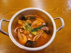 海鲜辛拉面-合利屋(三元桥店)