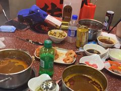 -四囍码头海鲜烧烤自助火锅(外滩南京东路悦荟广场店)