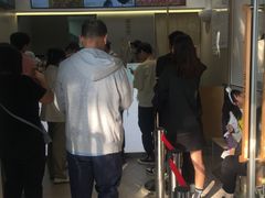 -喜茶(滨江宏岸店)