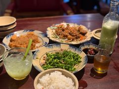 -Cuc Gach Quan Restaurant