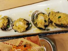 蒜蓉蒸鲍鱼-琼大师东方烤乳猪(亚特兰蒂斯店)