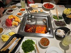 -海底捞火锅鲜切牛肉主题店(长寿路店)