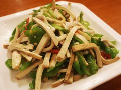 青椒豆腐干丝-牧羊餐厅