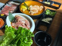 -山居屋炭火烧肉(厚街万达店)