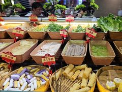 -四囍码头海鲜烧烤自助火锅(外滩南京东路悦荟广场店)