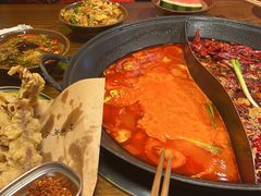 -萍姐火锅·公路夜市(武汉首店)