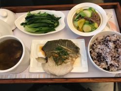 -莉泽月子中心(鹅潭汇店)