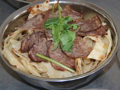 牛肉罩饼-清真·白家牛肉罩火烧老店(育才街店)