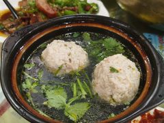 蟹粉狮子头-溱湖八鲜菜馆