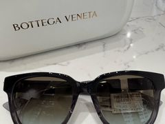 -YI OPTICAL 奕镜·蔡司战略合作店(长宁来福士店)