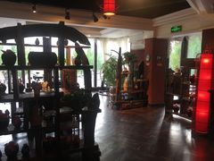 大堂-大匠工房古船木艺术餐厅·猪肚鸡专门店(长白仙岛店)