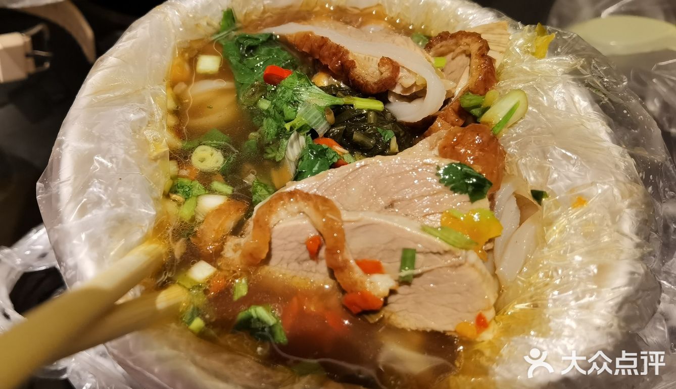 中国十大美食街—南宁中山路美食街