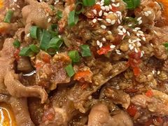 蒜香鸡脚-浩海火烧云傣家菜(京广店)