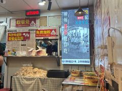 -柳州肥姨妈大骨螺蛳粉(东靖路店)