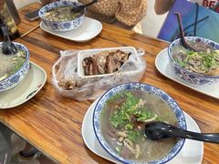 -叶新小吃店(来凤小区总店)