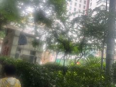 -复旦大学附属华山医院-停车场