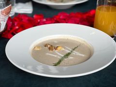 黑松露野菌浓汤-YUE·6·西式融合餐厅(外滩六号店)