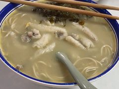 -明呈黄鱼面馆(斜土路店)