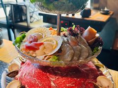 海陆拼盘-湊湊火锅·茶憩(新中关购物中心店)