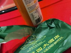 -王朝大酒店徐汇店-地面停车场