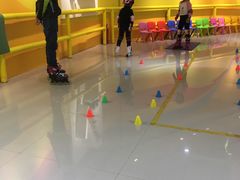 -阿布溜溜·轮滑(21世纪太阳城店)