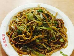 咖喱牛肉炒面-亮亮拉面(师范路店)