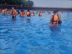 -泸州欢乐派海滩公园