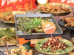 -何师烧烤Pro ·江湖川菜·小龙虾·精酿(太古里旗舰店)
