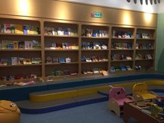 -戊辰亲子游泳俱乐部