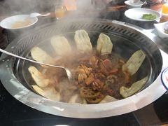 -三里屯土灶炖公鸡地锅鸡(江东店)