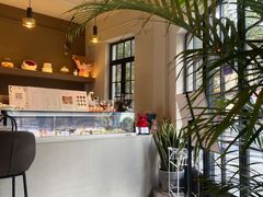 -Fridi Patisserie Cafe
