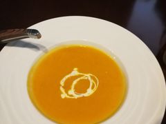 -悦享绿山墙西餐厅