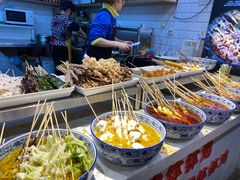 -八一好吃街·高品美食广场