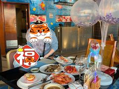 -宝利来国际大酒店-凤凰阁旋转餐厅