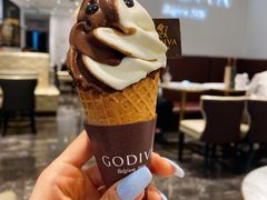 经典巧克力软冰淇-GODIVA(王府井apm店)
