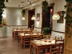 包厢-老佛爷炭火蛙锅直营(清滨路总店)