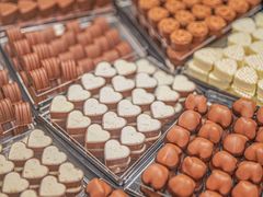 -Laderach 莱德拉(上海环贸iapm店)