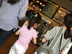 -星巴克(汾阳路店)