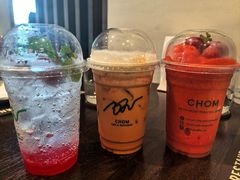 -Chom Cafe and Restaurant